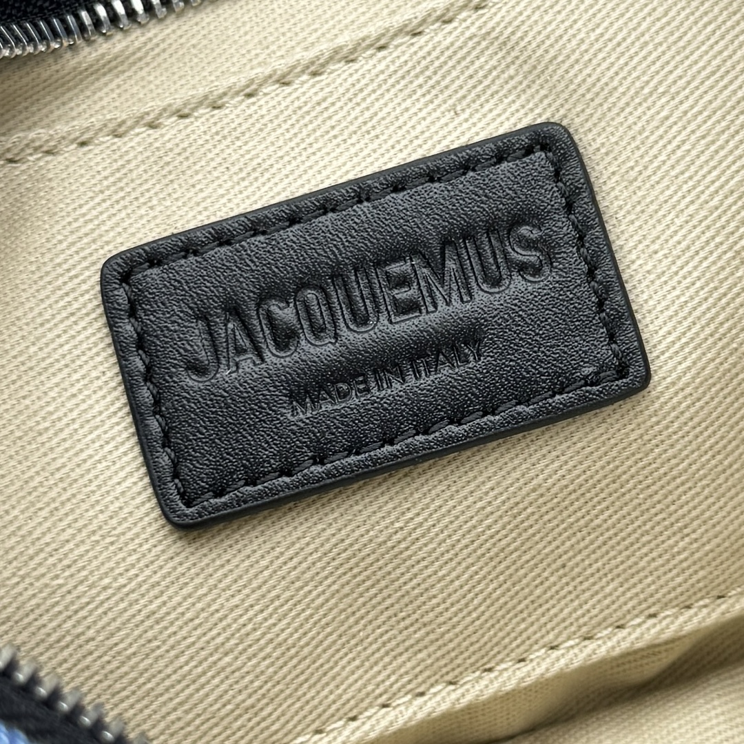 Jacquemus Satchel Bags